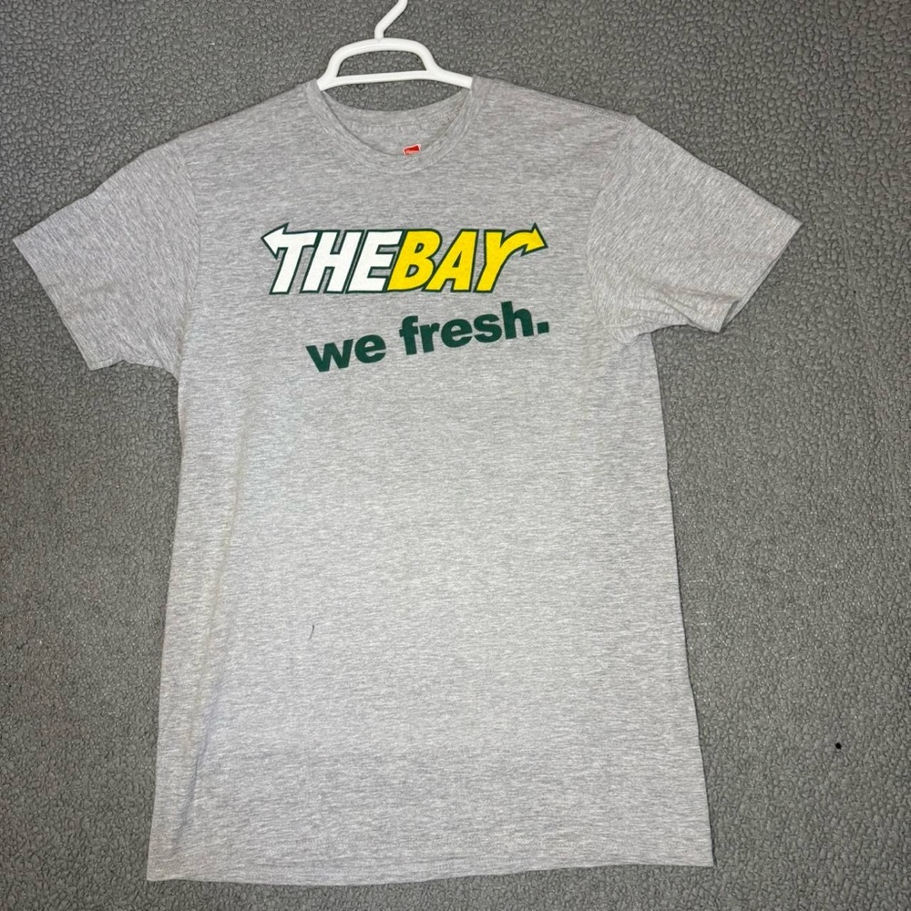 The Bay We Fresh T Shirt Medium Size Mens